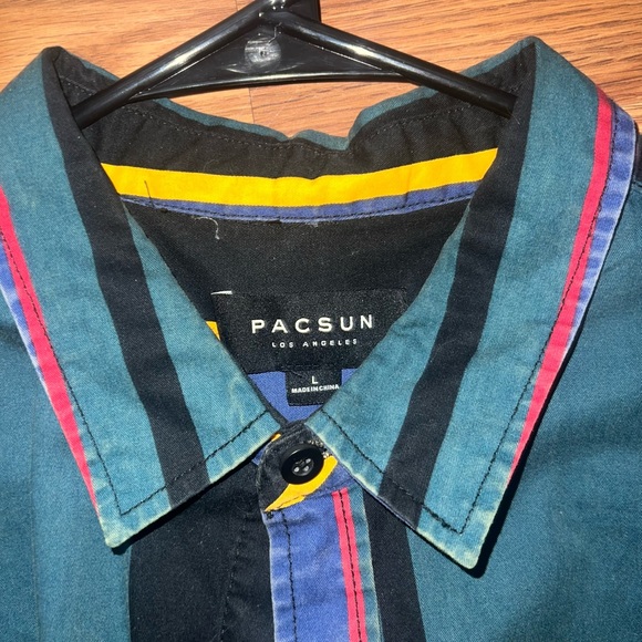 Button Up - Picture 2 of 4